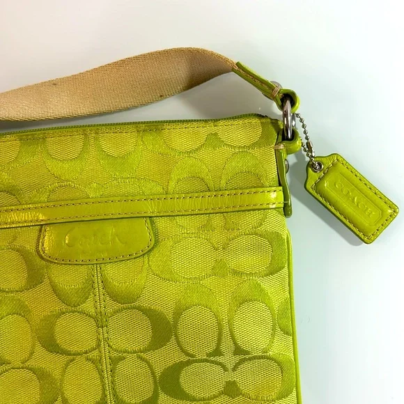Coach | Apple 🍏 Lime Y2K Signature C Monogram Jacquard Swingpack - Picture 2 of 10